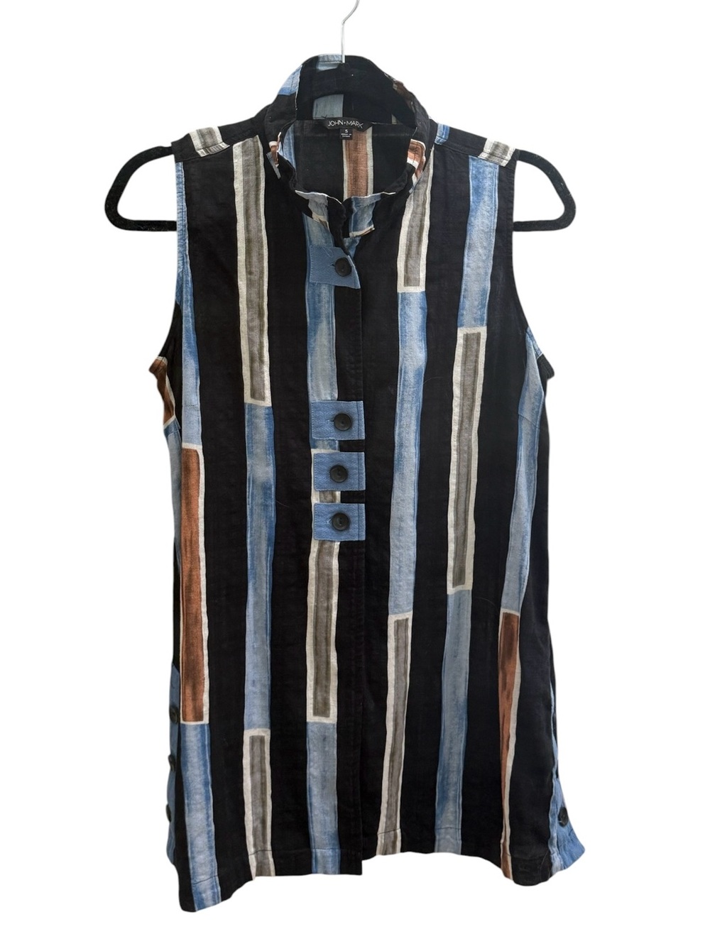 JOHN MARK, Striped Sleeveless Top. Size small. Used, great condition.